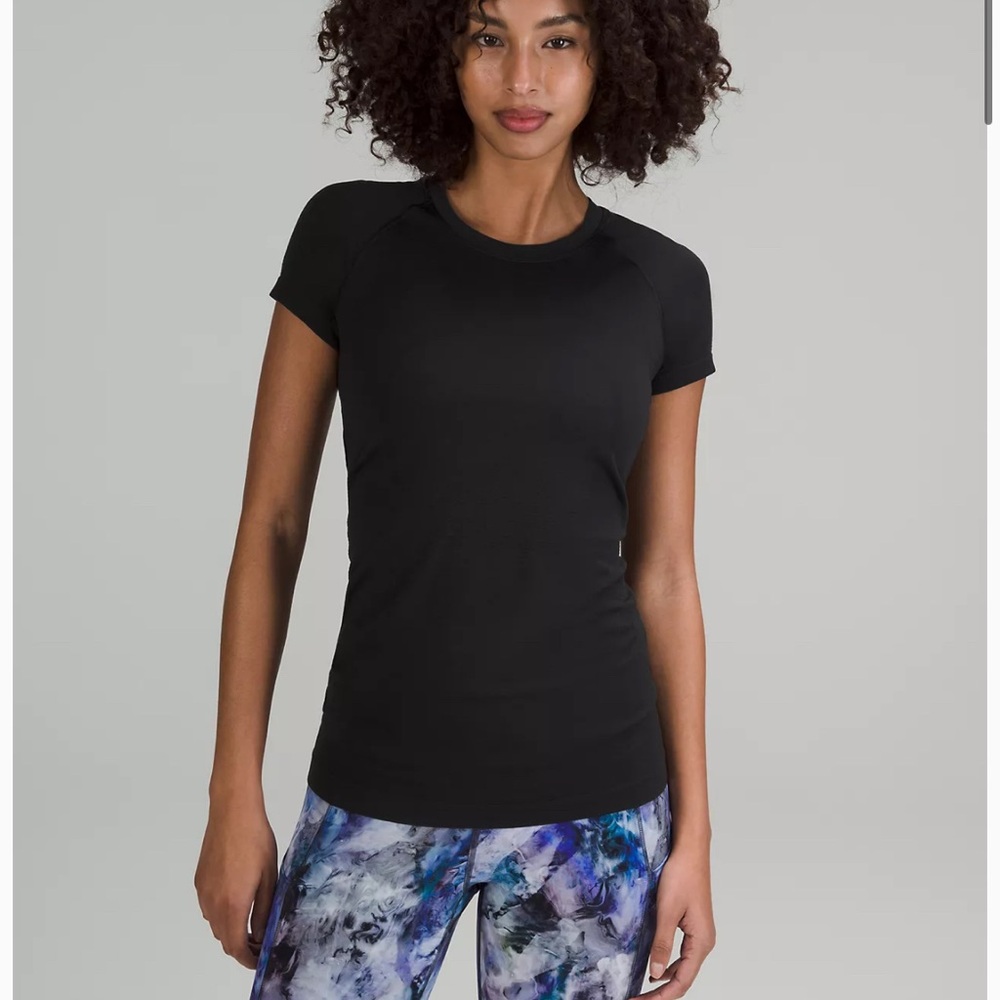 Lululemon Swiftly Tech Short-Sleeve Shirt 2.0 Hip Length Black Size 6